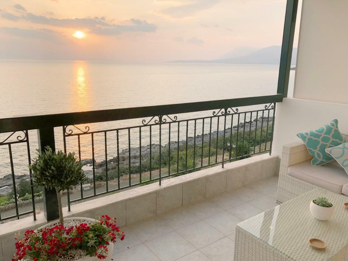 Colours Seaview * Nea Artaki