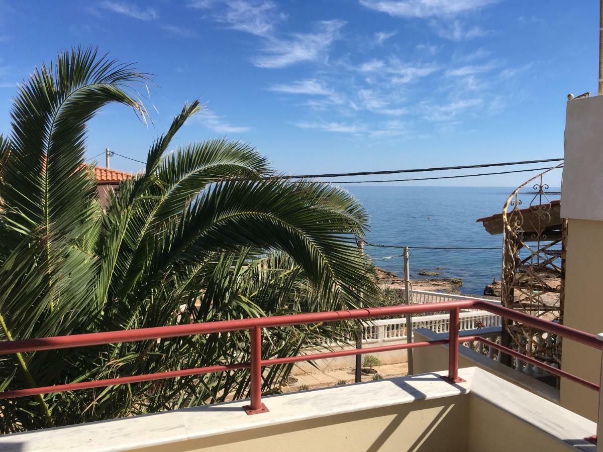 Holiday home Savva's Surf House *