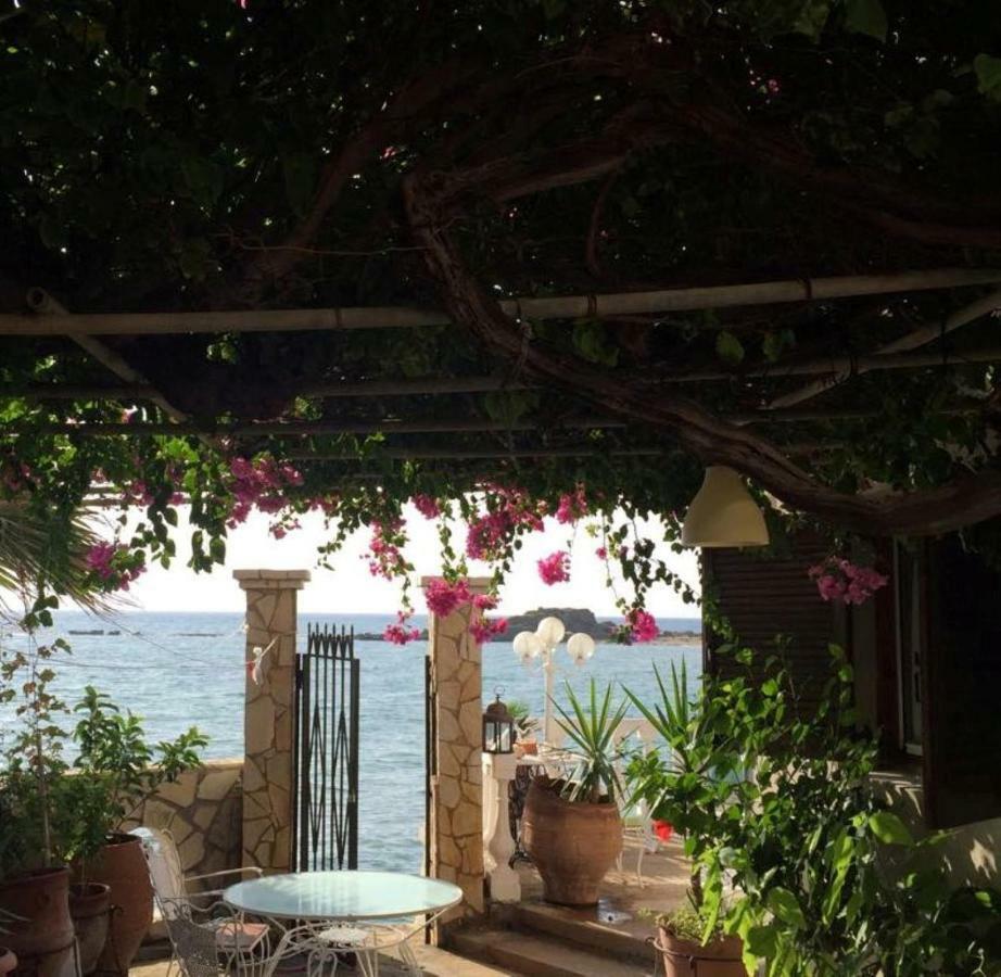 Rena In Front Of The Sea Country house *