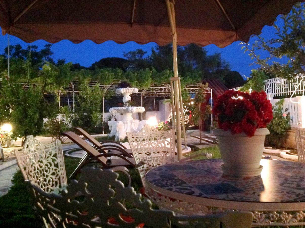 Fofo - Beautiful Sea Front With 650m2 Garden Villa *
