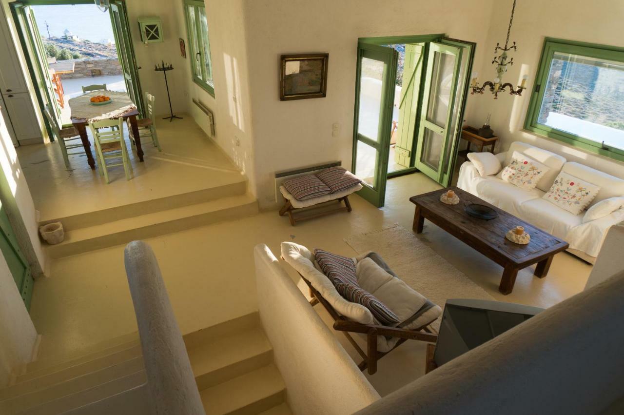 Juno Villa *
