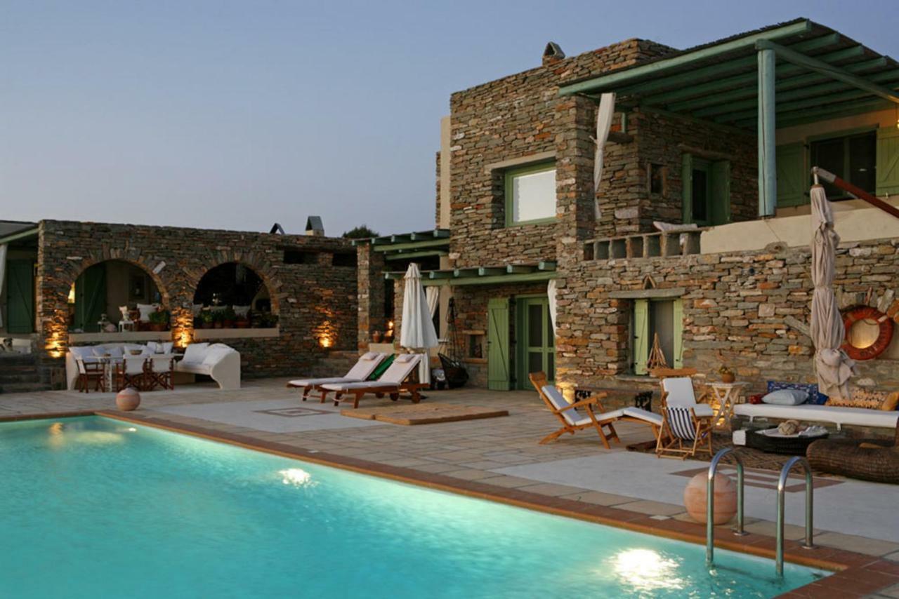 Juno Villa *