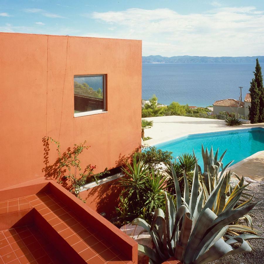 With Swimming Pool And Tennis/basketball Court Theologos (Phthiotis)