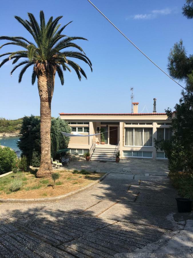 Apartment Secret Bay
