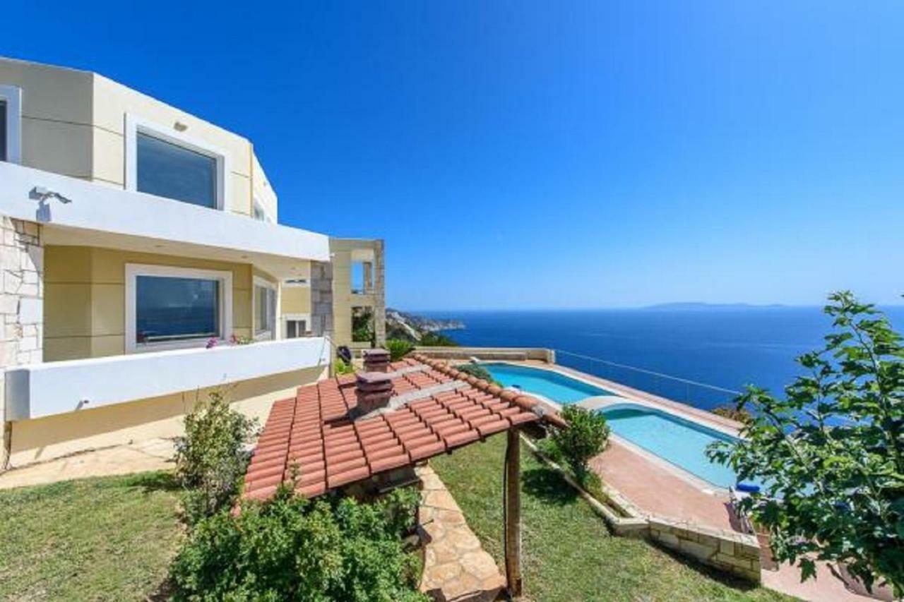 Endless View Palaiokastro Villa *