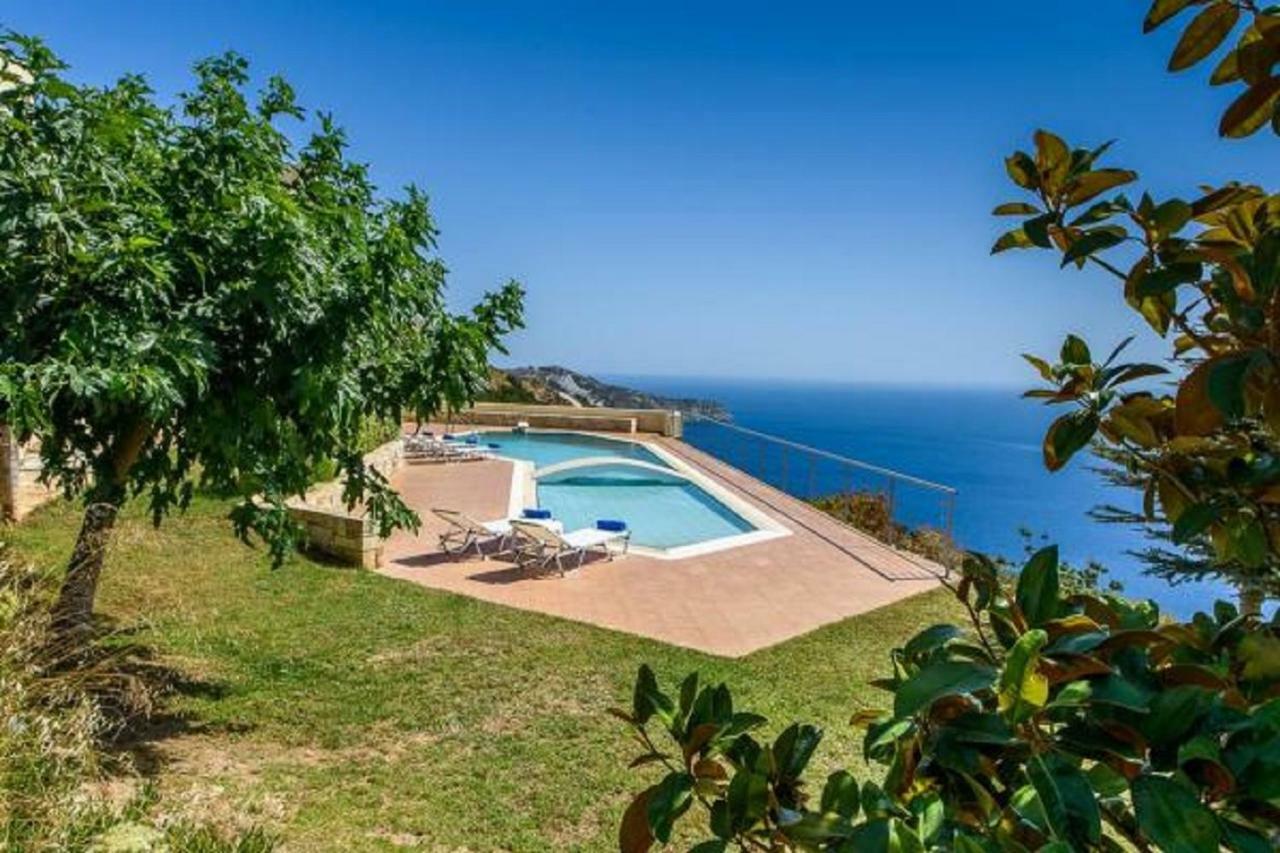 Endless View Palaiokastro Villa *