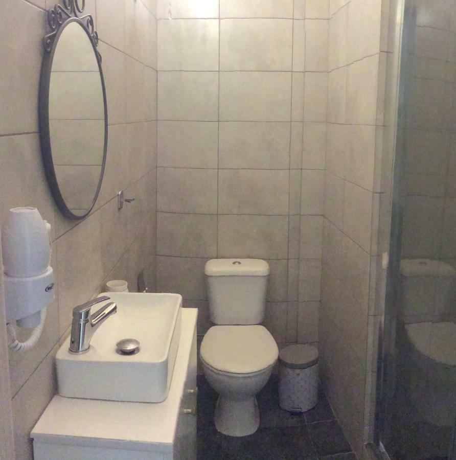 Vintage Place Apartment *
