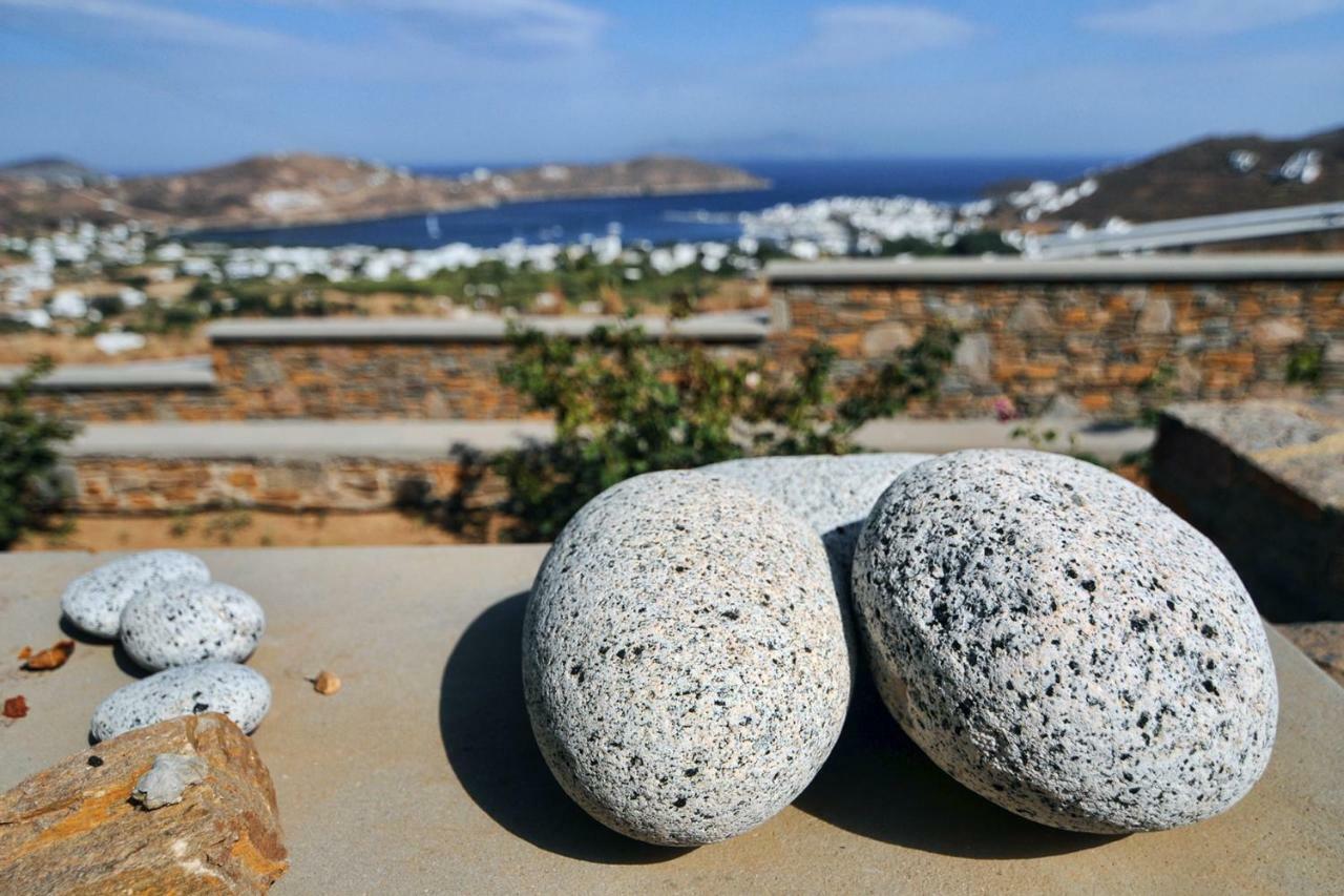The Blue Horizon * Livadi (Serifos)