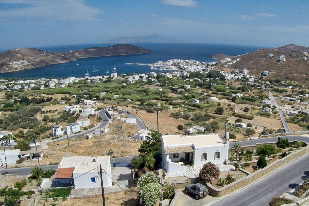 The Blue Horizon * Livadi (Serifos)