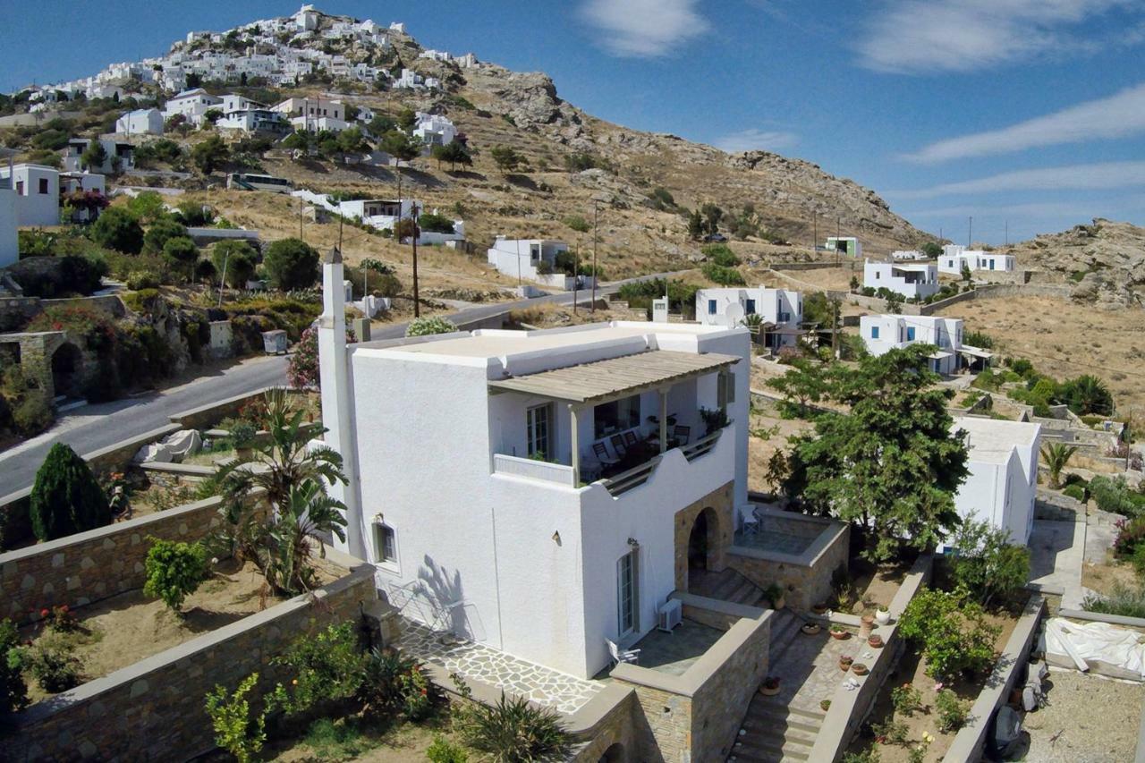The Blue Horizon * Livadi (Serifos)