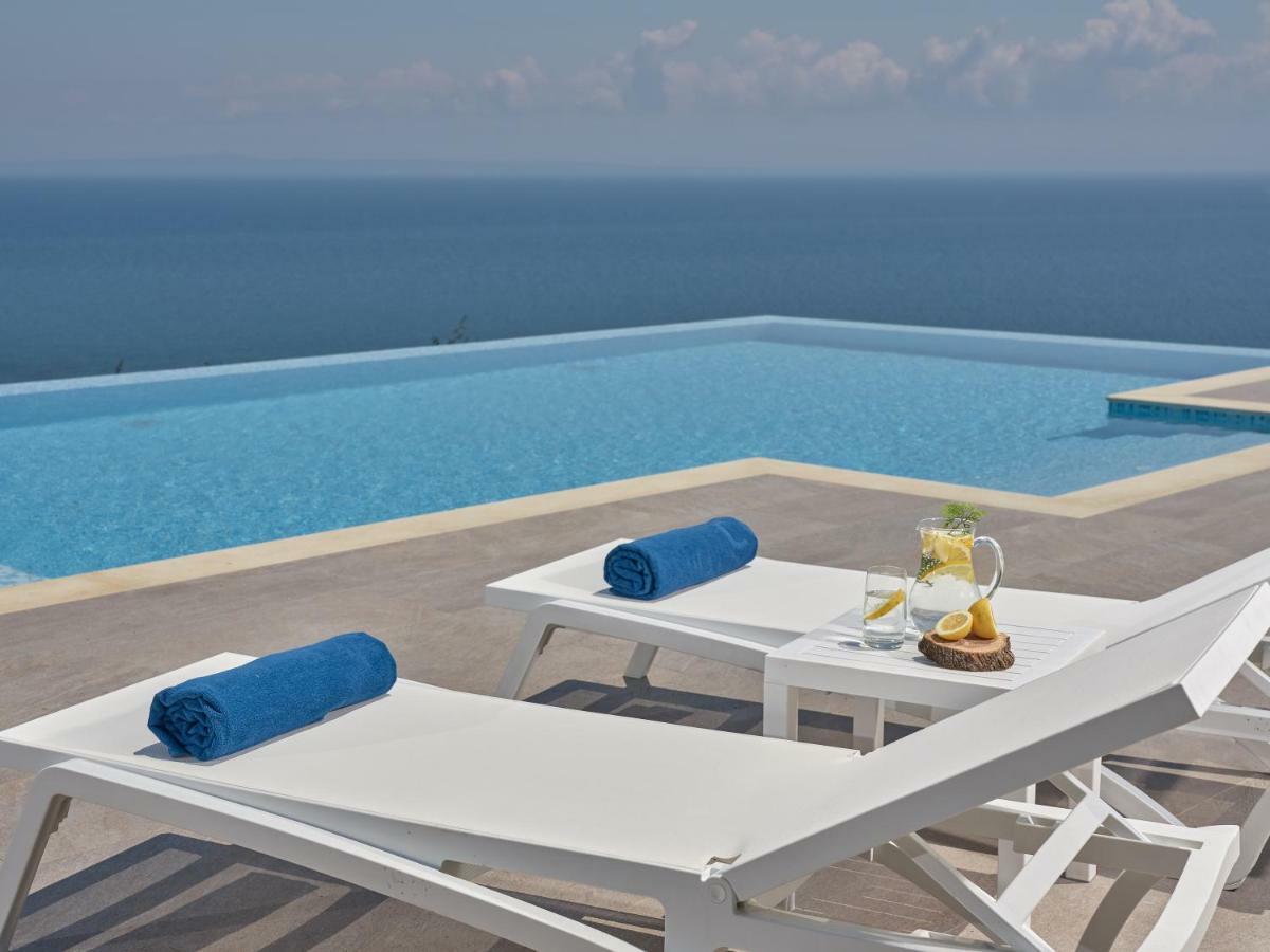 Golden July Luxury *