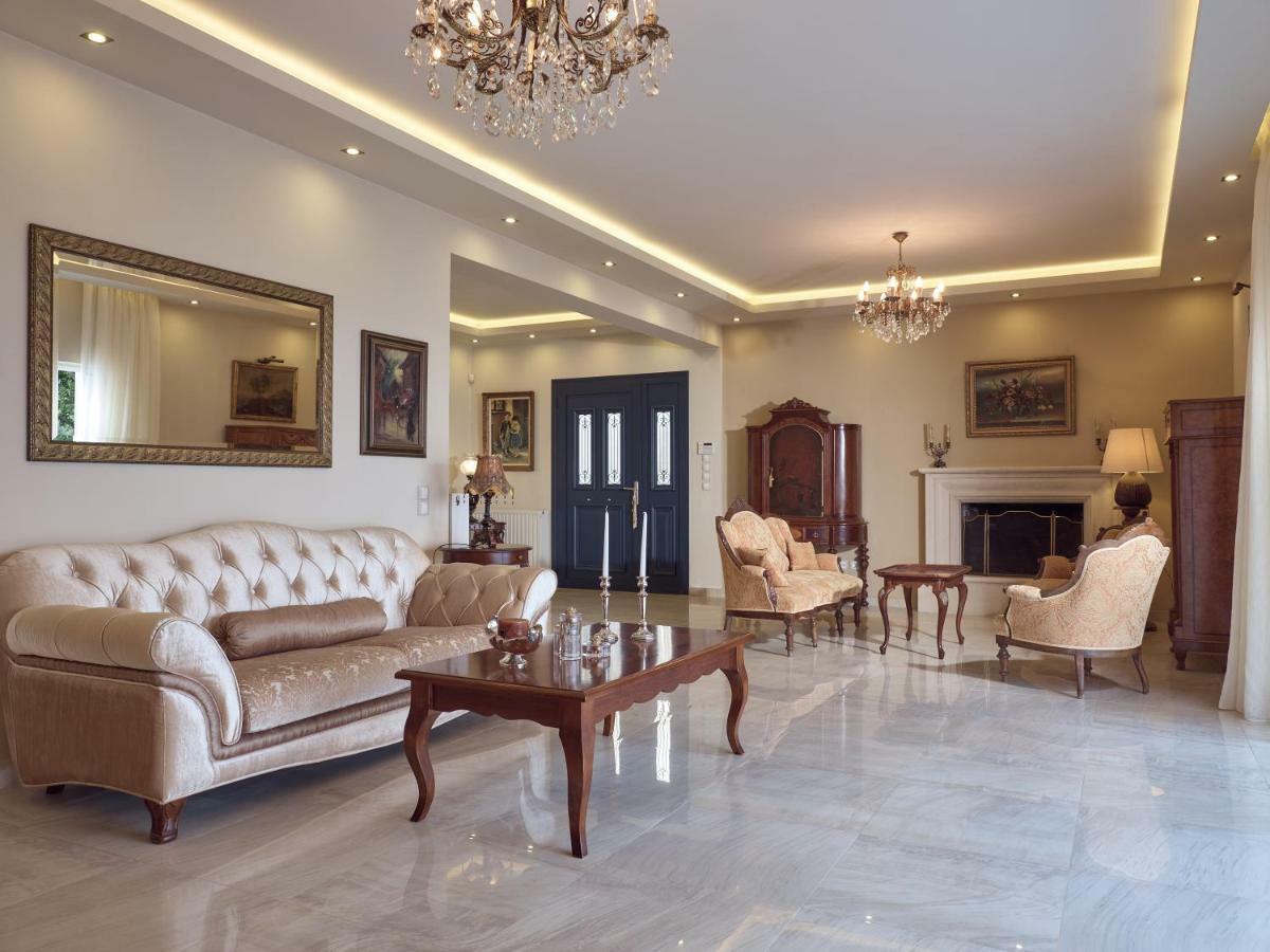 Golden July Luxury *