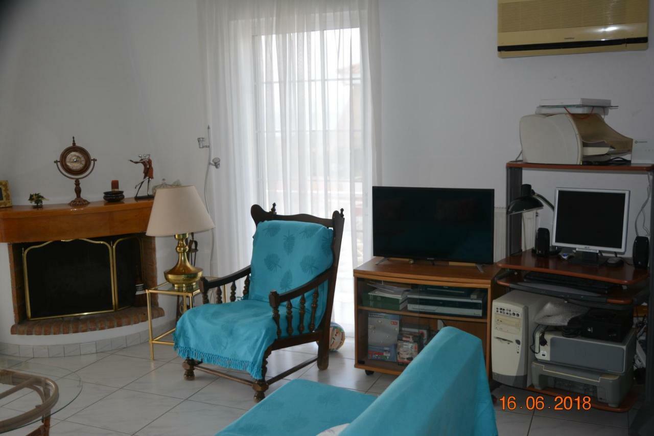 Eleni's Village Relaxation Apartment Edipsos