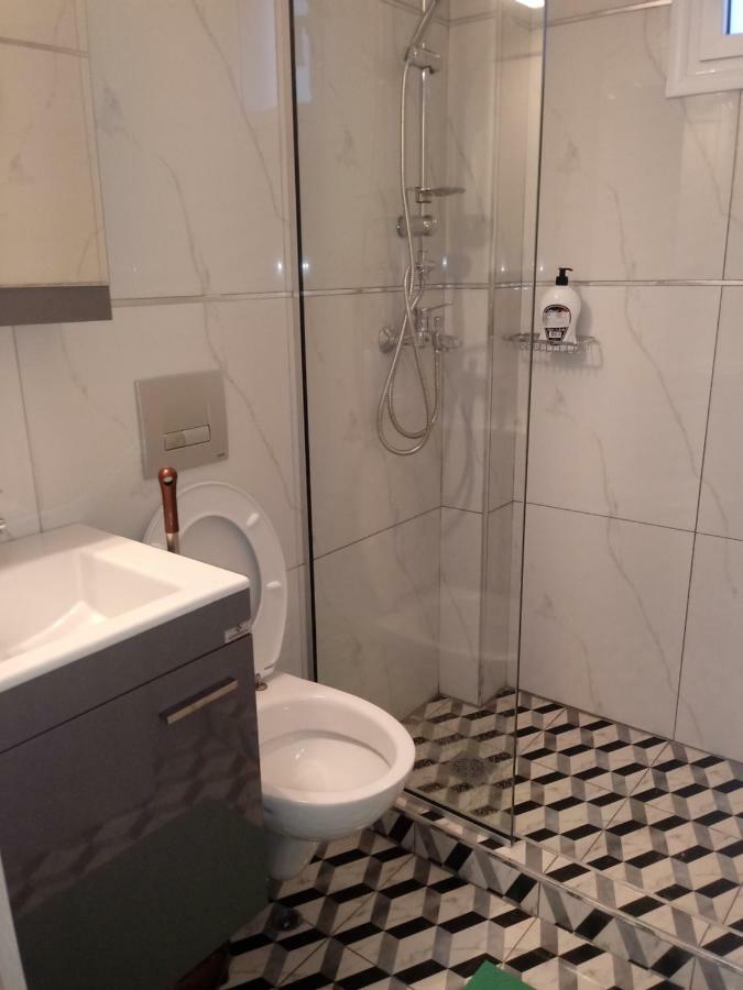 B&a Lux Paralia Katerinis
