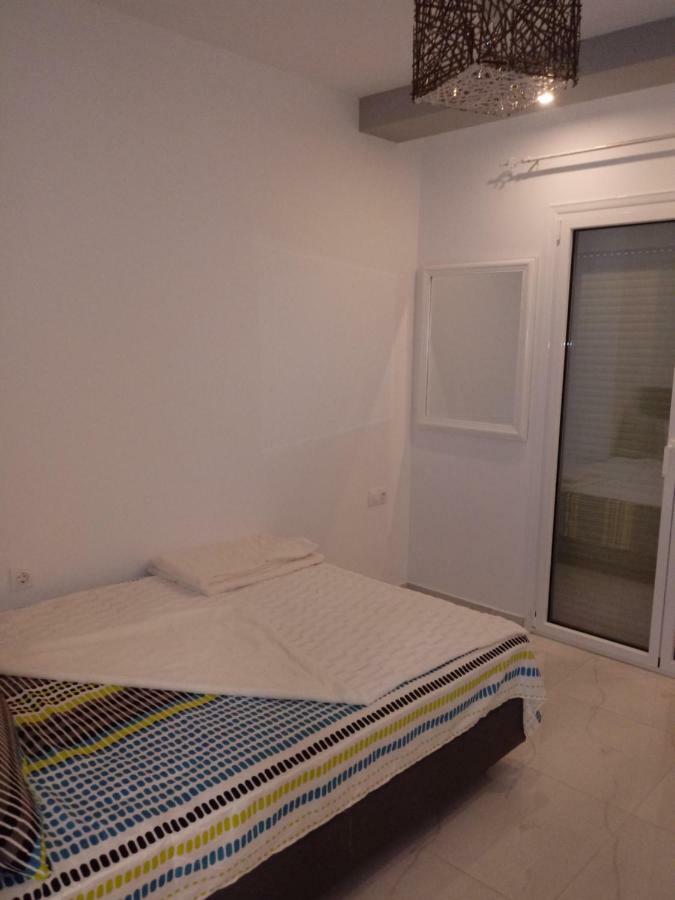 B&a Lux * Paralia Katerinis