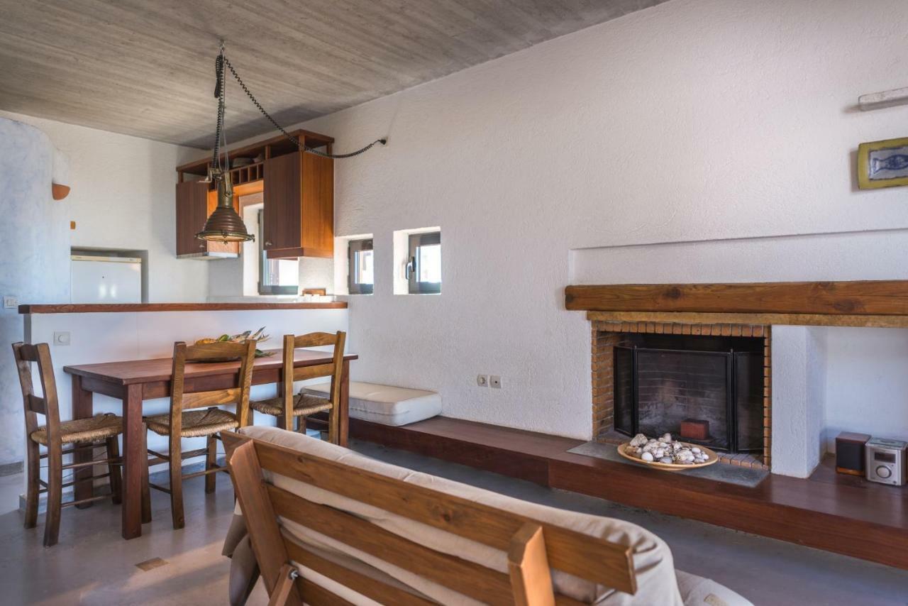 Holiday home Red Art Maisonette Kardhakata