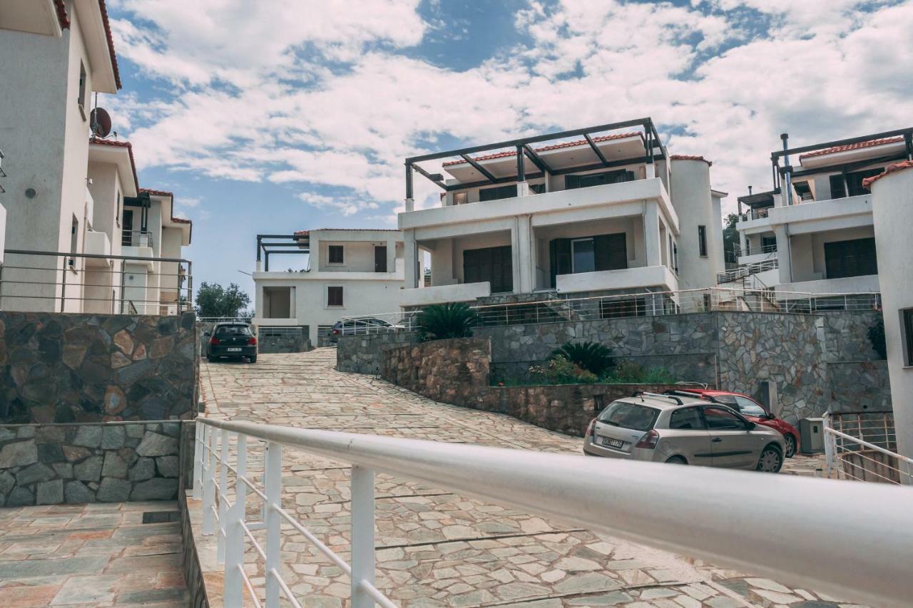 Elia Villa Pteleos