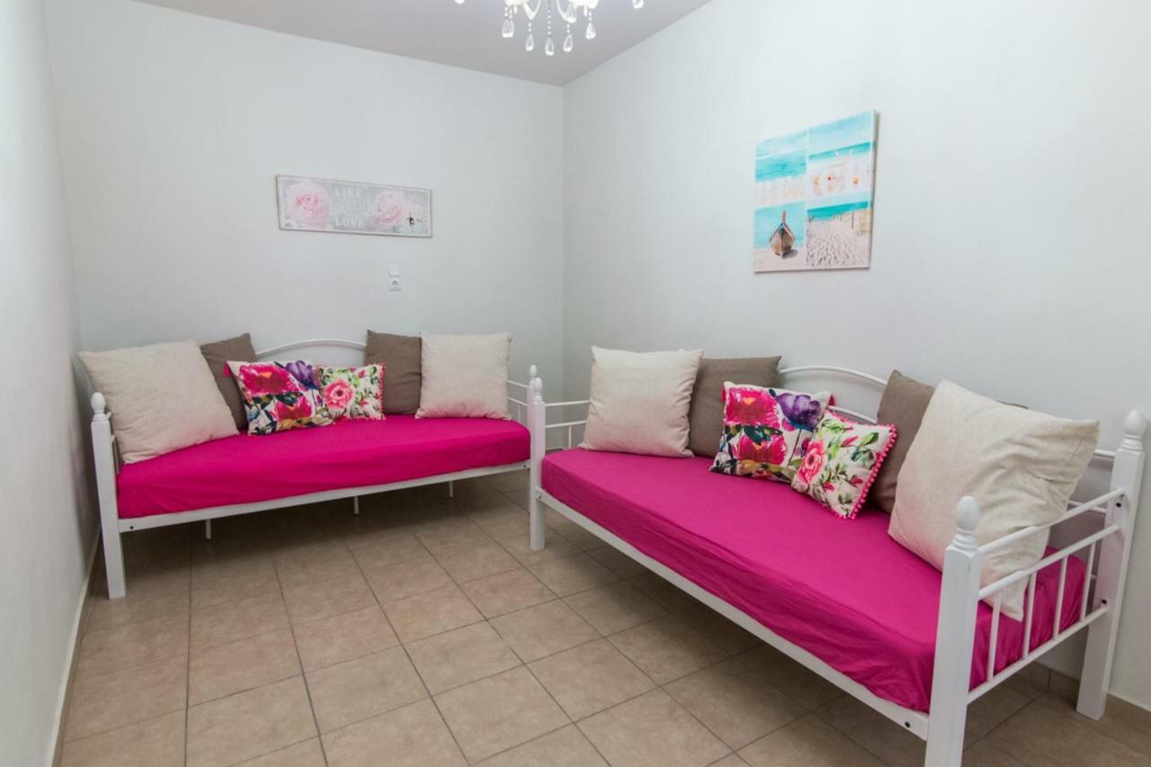 Holiday home Philoxenia House! Maisonette In Front Of The Sea!