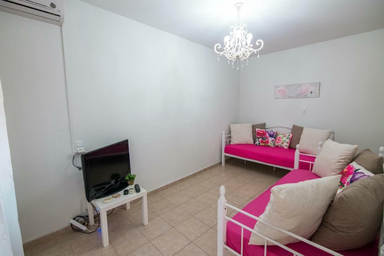 Philoxenia House! Maisonette In Front Of The Sea! *