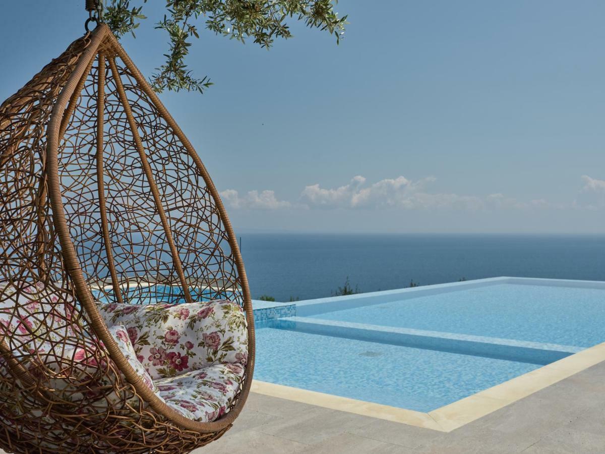 Golden July Luxury *