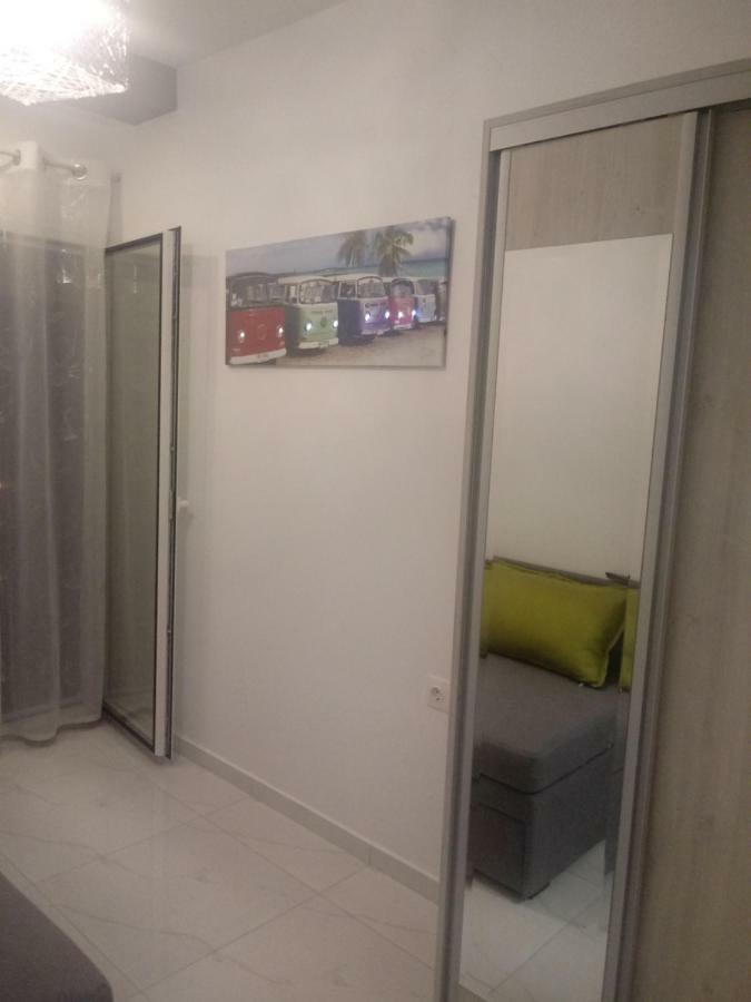B&a Lux Paralia Katerinis