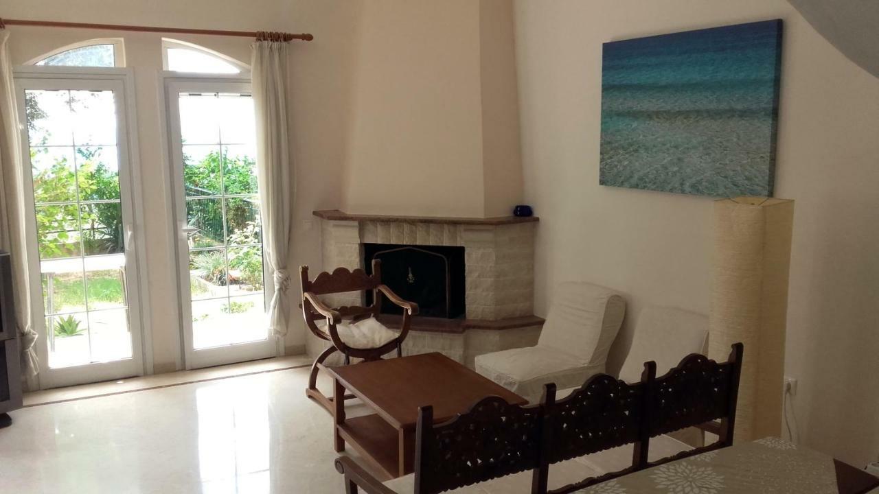 Deskas House. Two Floor With Excellent View Villa