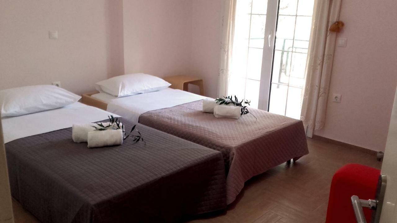 Villa Deskas House. Two Floor With Excellent View Parga