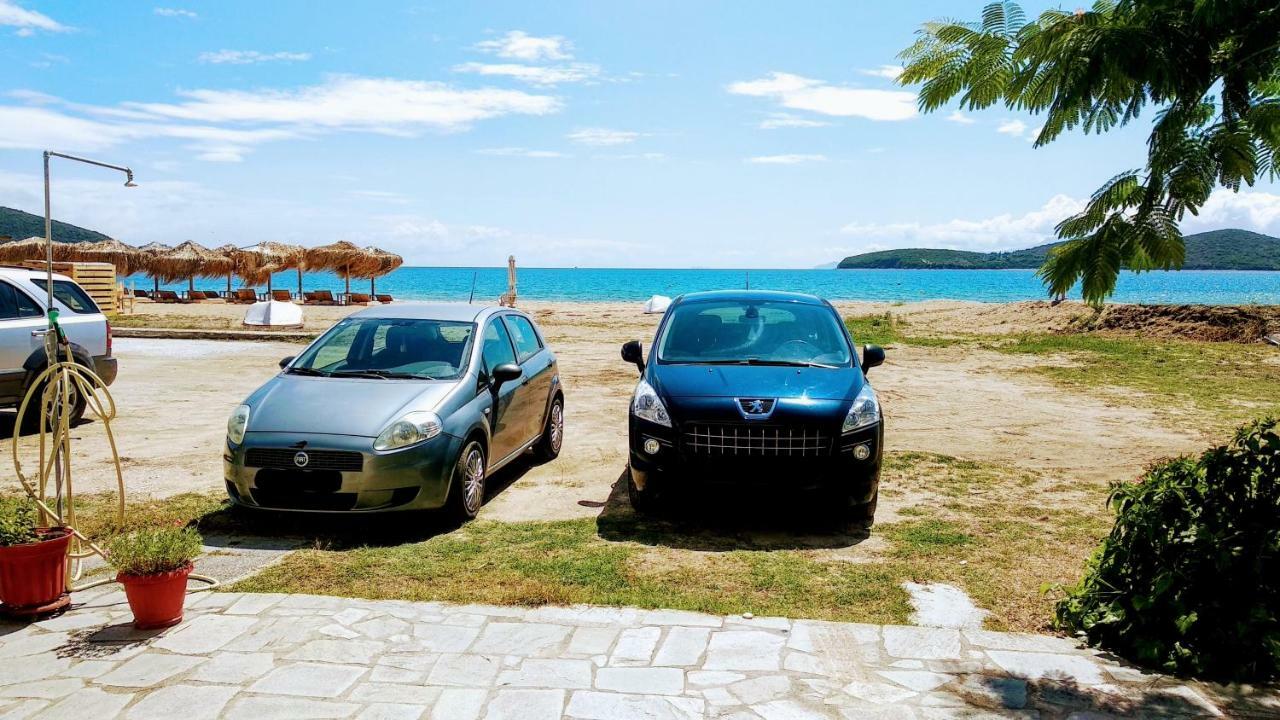 Retro House Holiday home Nea Peramos (Macedonia)