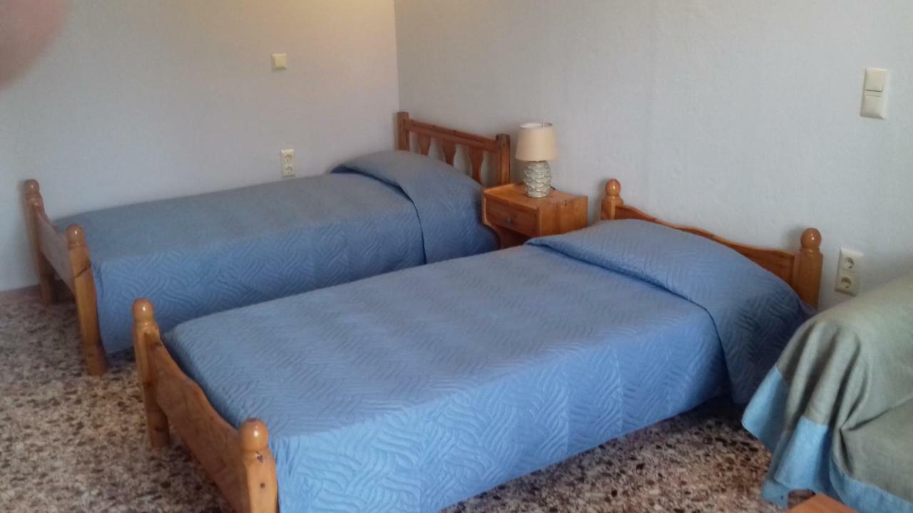 Lazaris Beach House Holiday home Almiros Beach