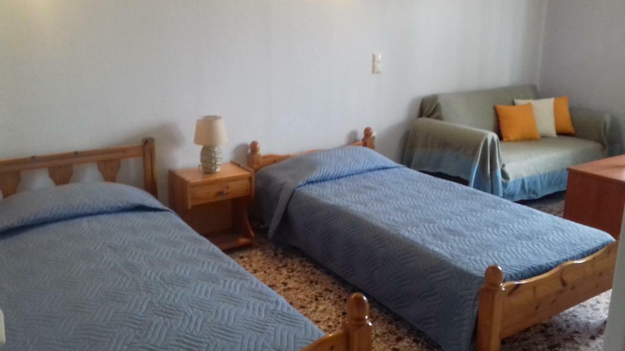 Lazaris Beach House Holiday home *