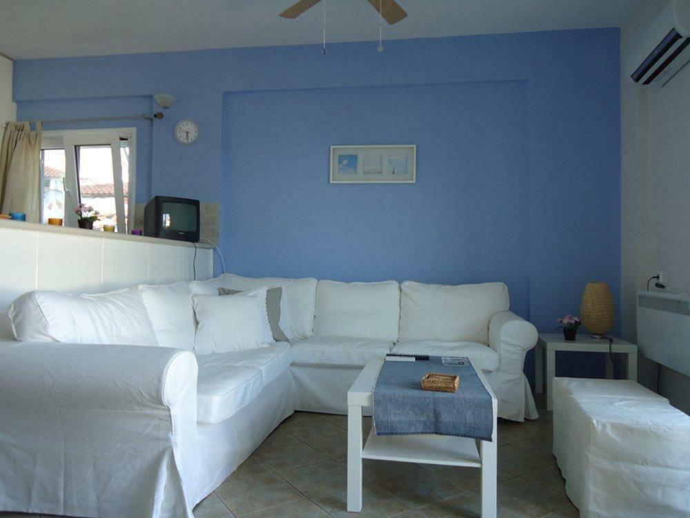 Plakes Apartment *