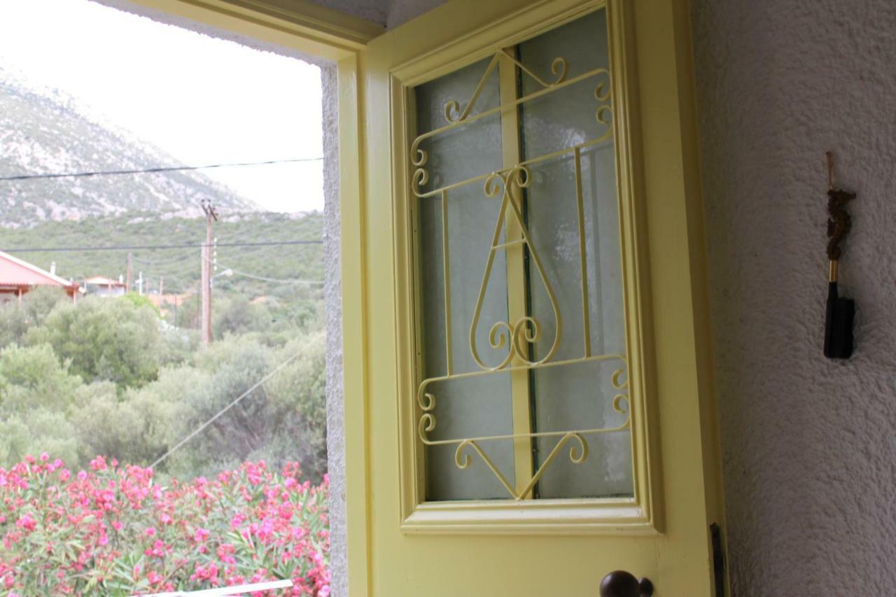 Villla Giallo Country house *