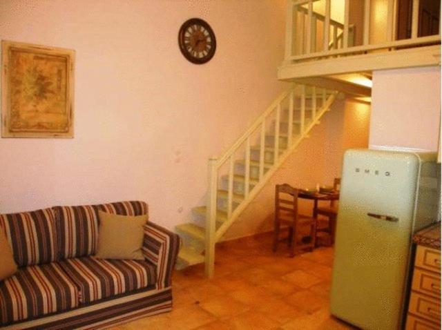 Giogarakis Apartment *