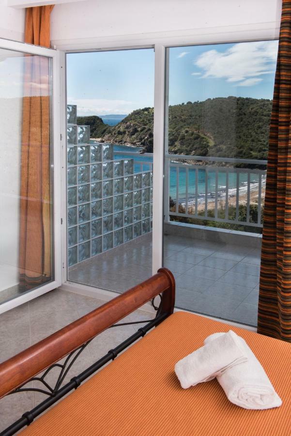 Demi Aparthotel *
