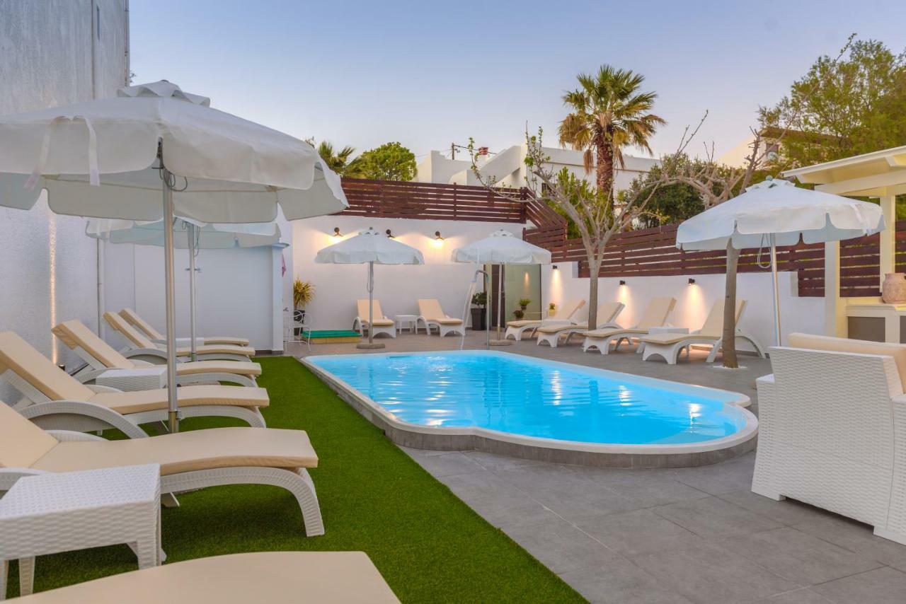 Spyros With Pool Apartment *