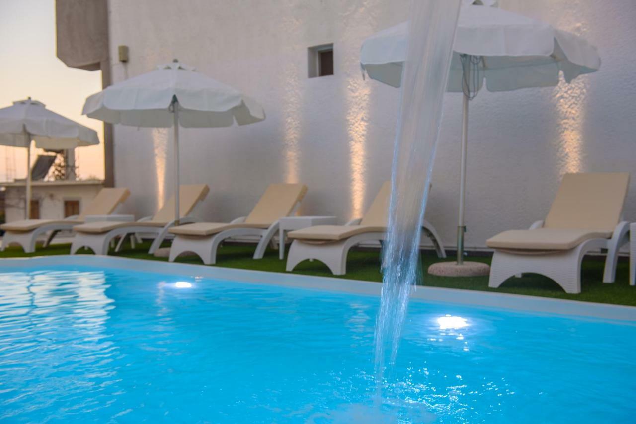 Spyros With Pool Kalamaki (Heraklion)