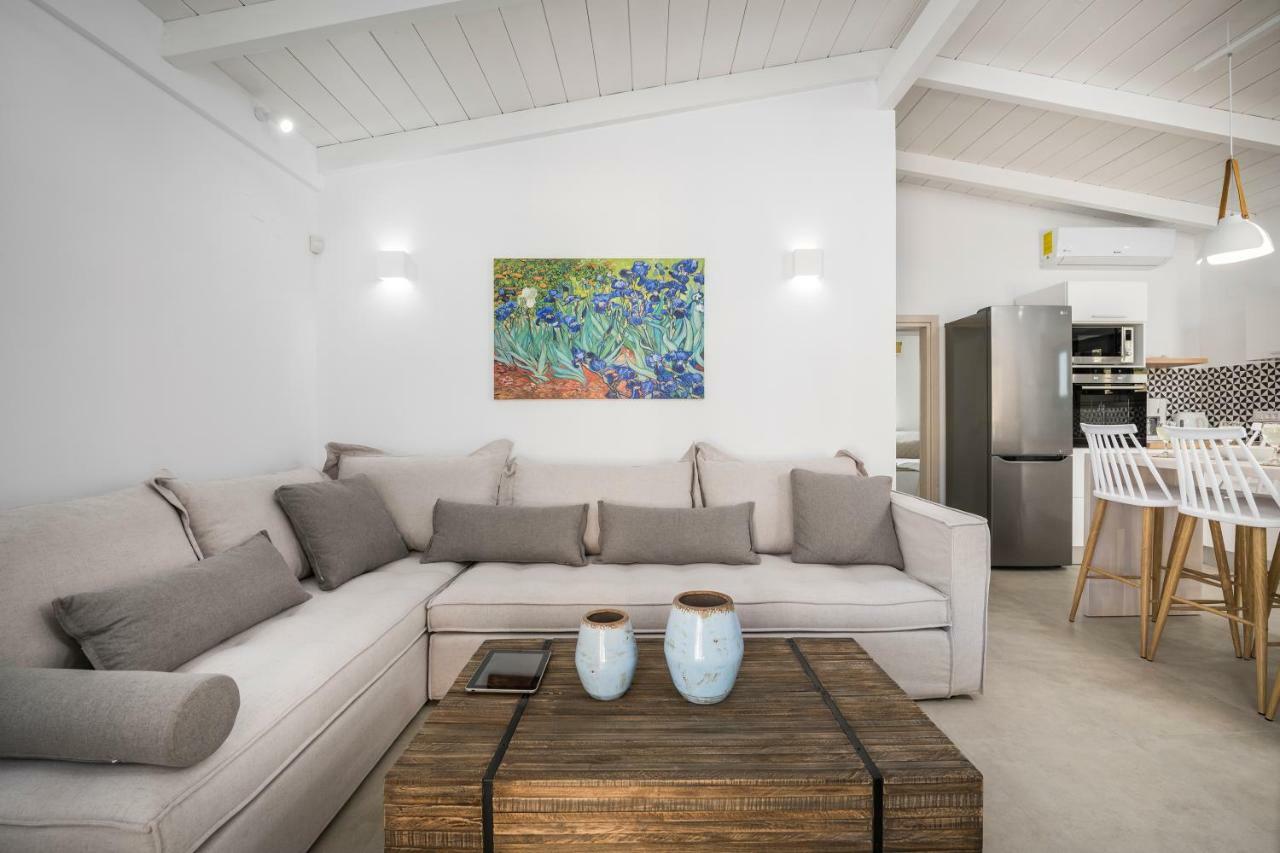 Villa Sea View White