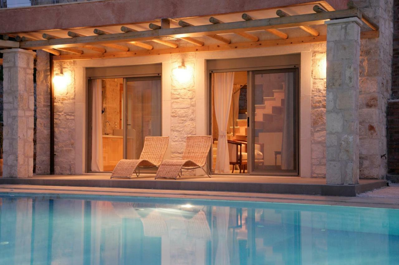 Villa Thomais - 2 With A Pool And Sea View