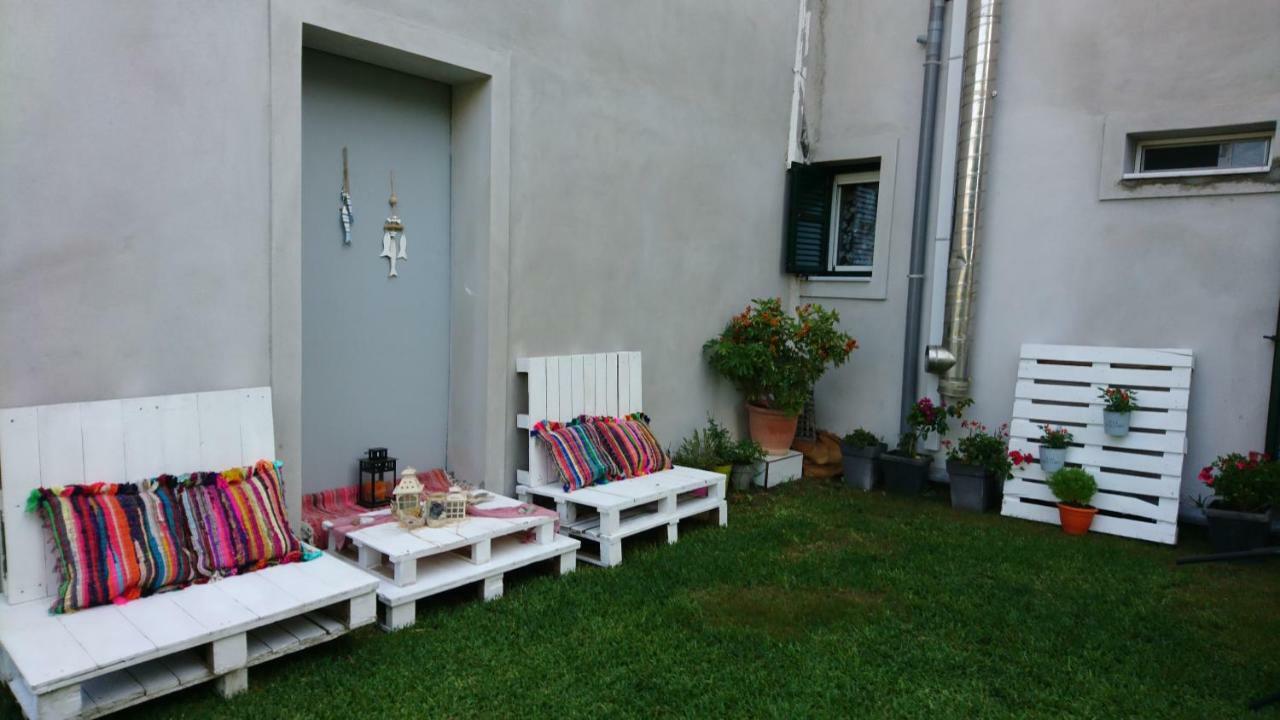 Aeraki Apartment *