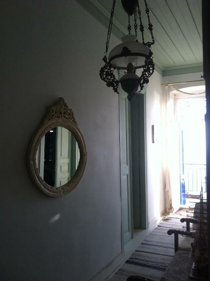 Persefonis View House
