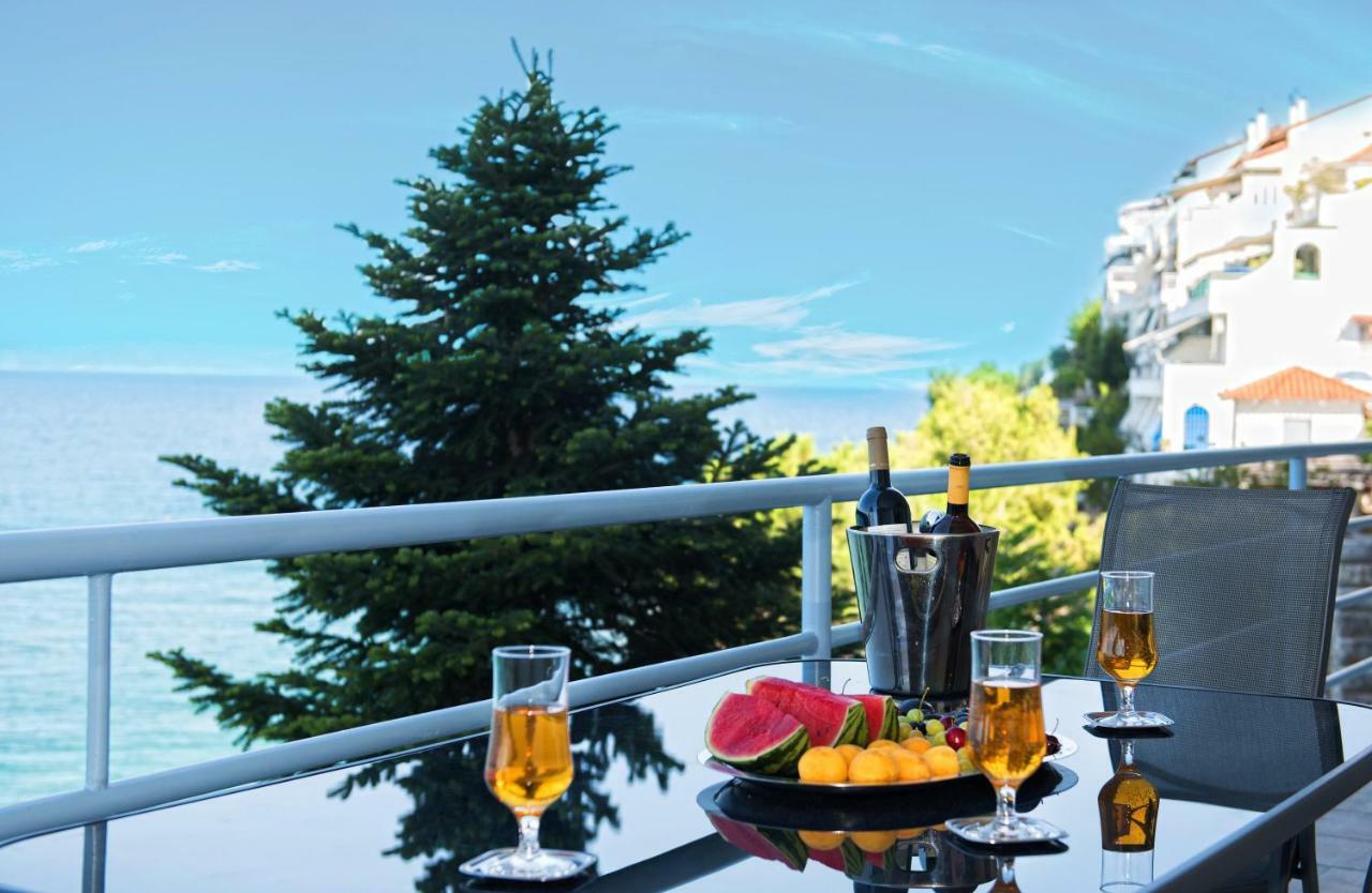 Luxurious Seaside Kiveri