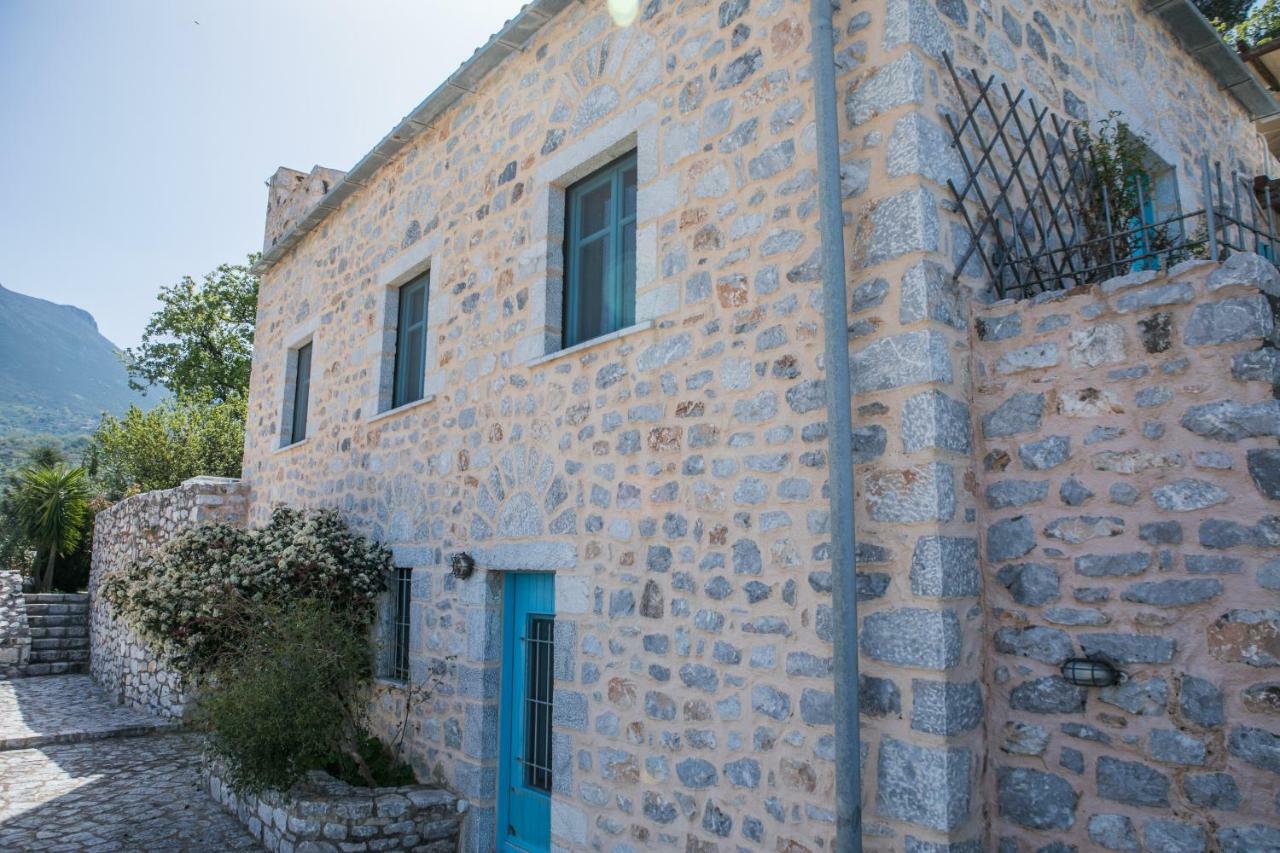 Smaragda Country house *