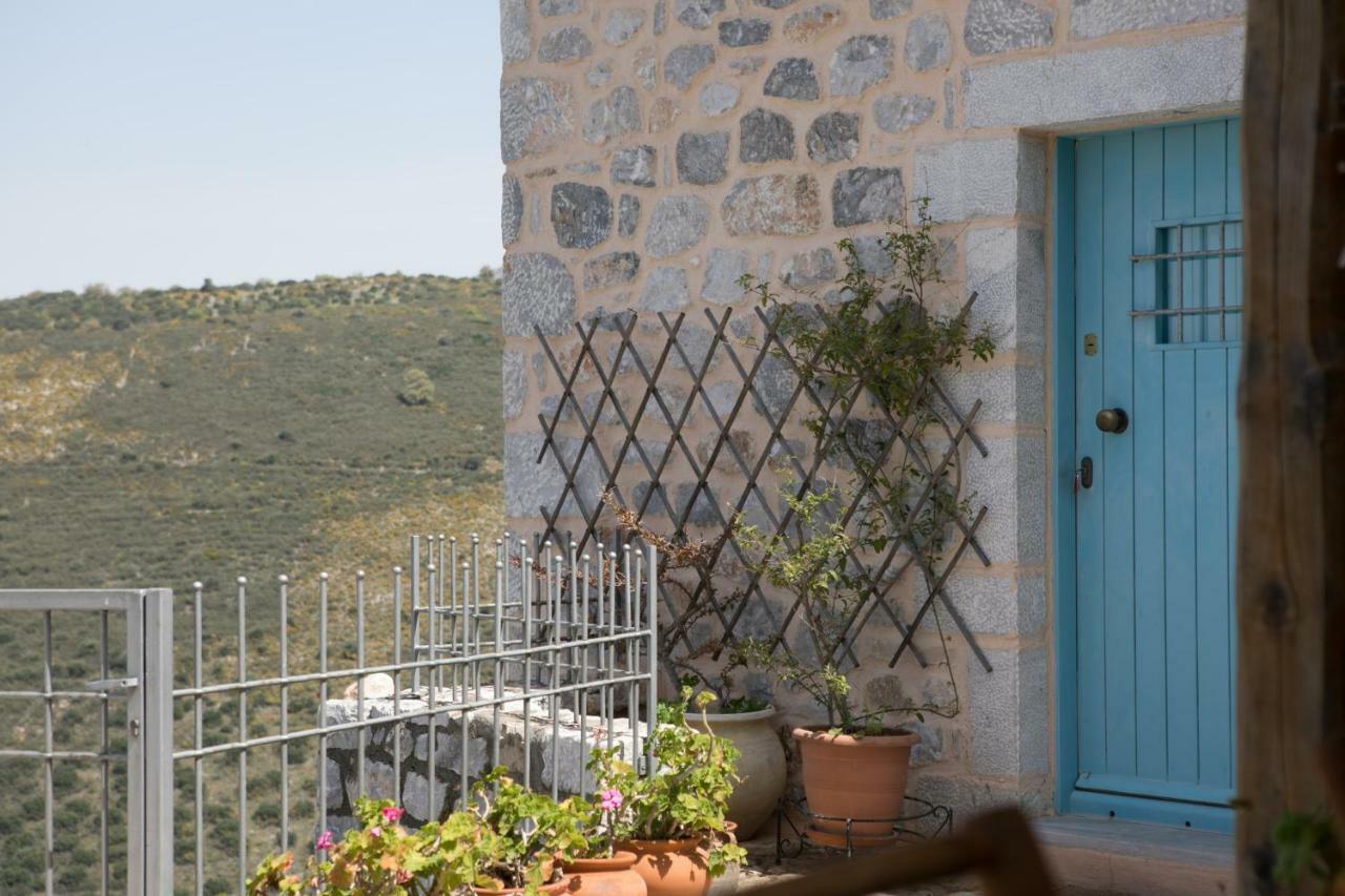 Country house Smaragda Limeni