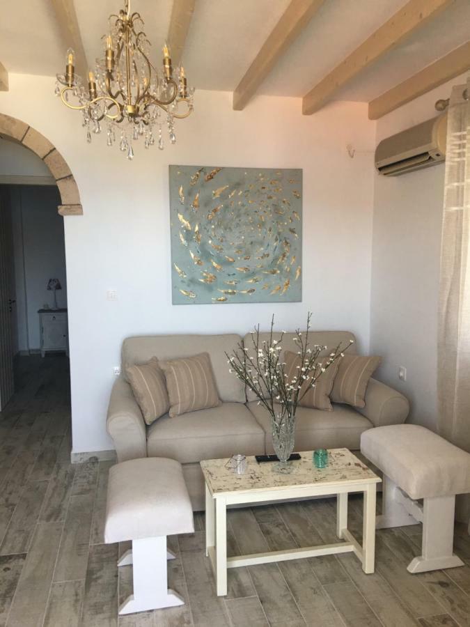 Petridi Maria & Skala (Patmos)