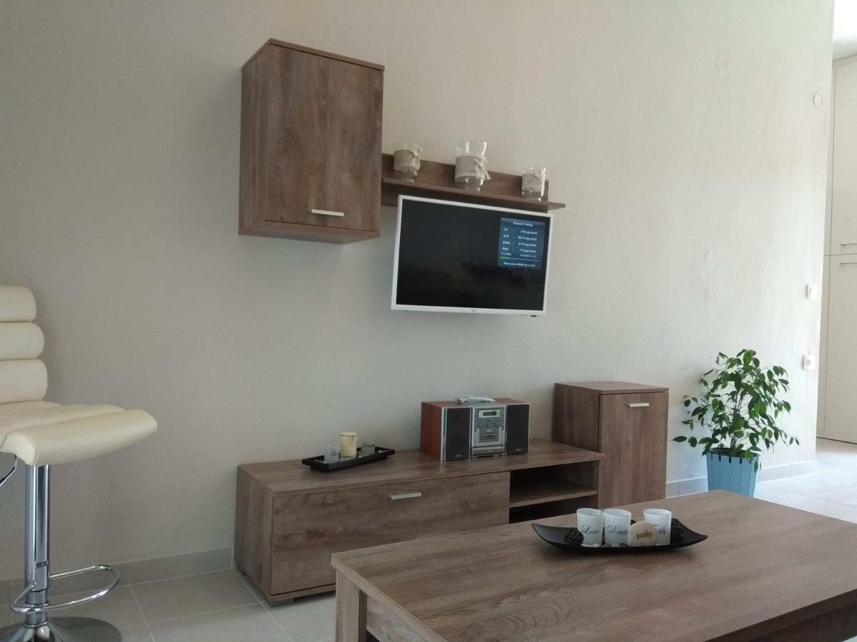 Apartment Venus Sea View Perivolion
