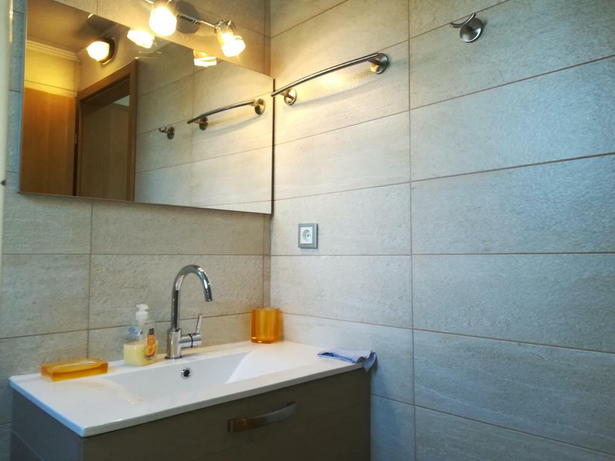 Vagelis Apartment *
