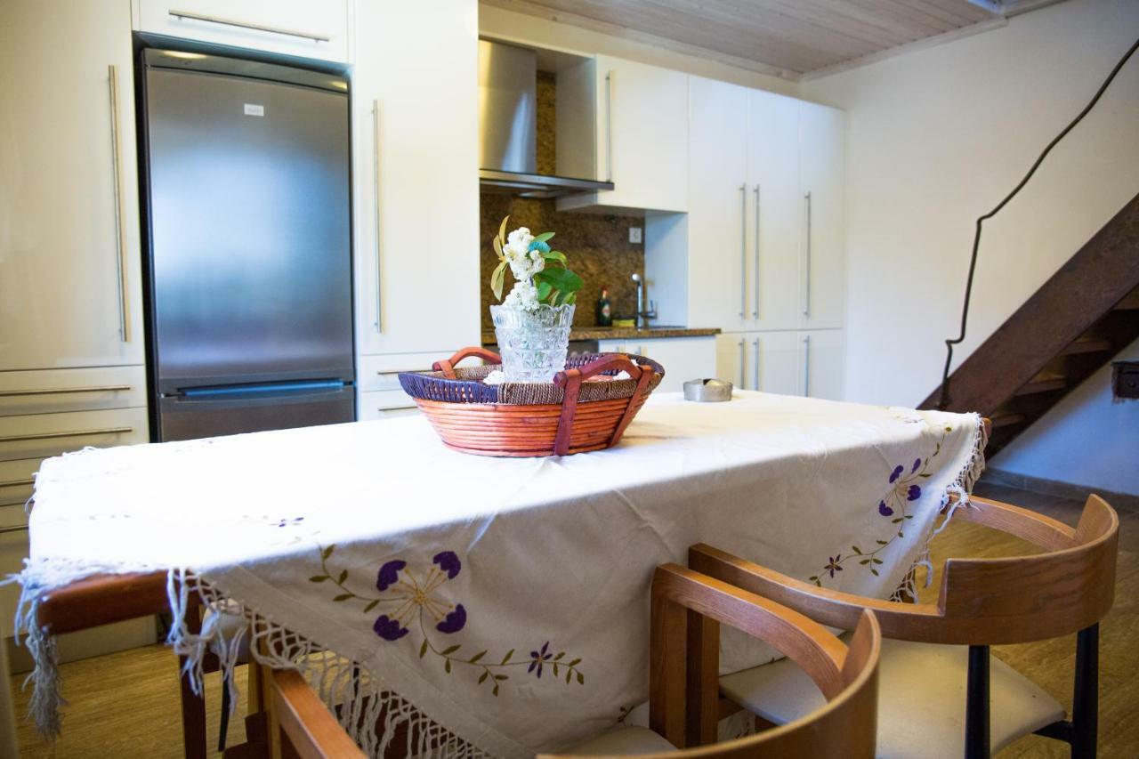 Rural Private Pool, Bbq, Court ,20' Airport Villa