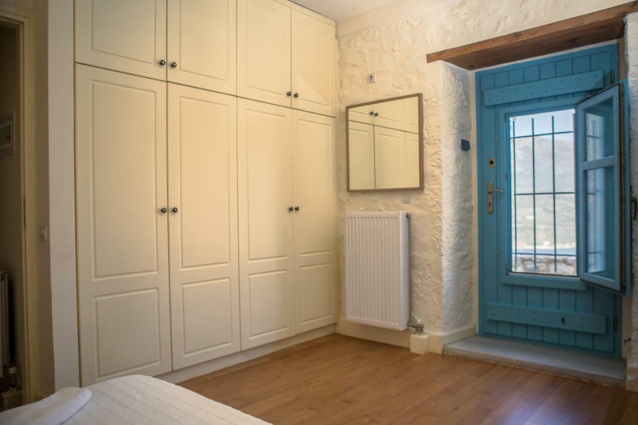 Smaragda Country house *