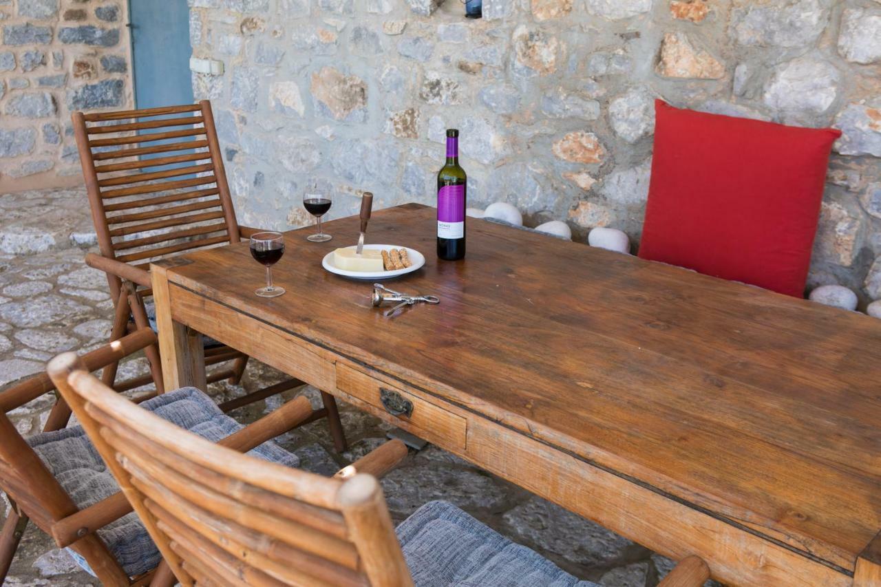 Smaragda Country house