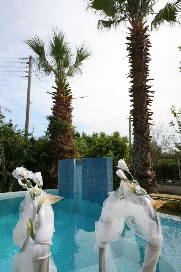 Rural Private Pool, Bbq, Court ,20' Airport *